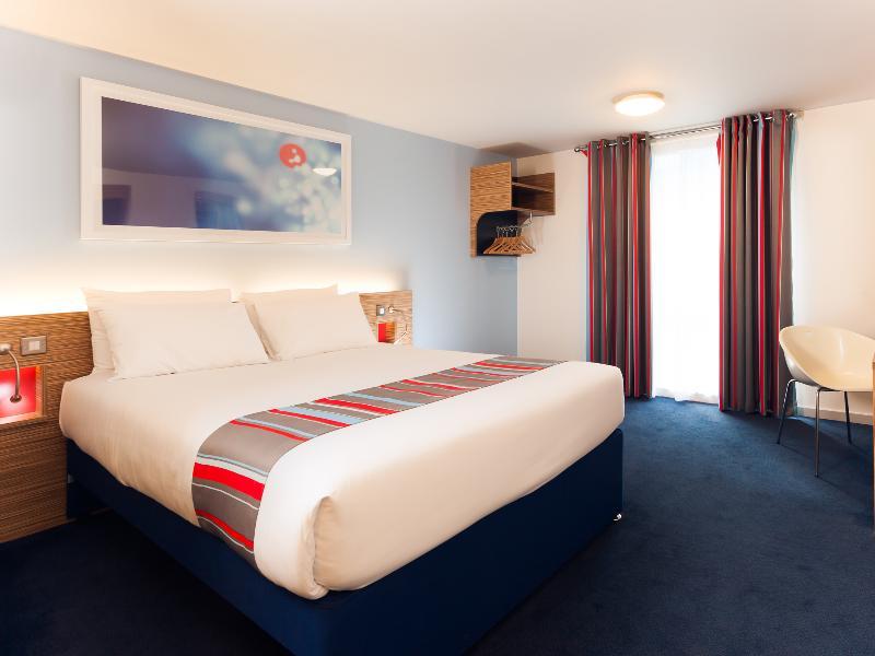 Travelodge London Raynes Park Exterior foto